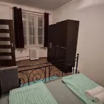 Perfect Located Flat With Gametable