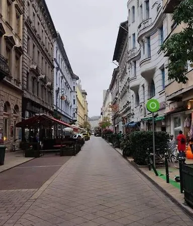 Perfect Located Flat With Gametable * Budapeste