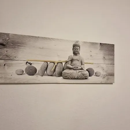 Perfect Located Flat With Gametable アパート