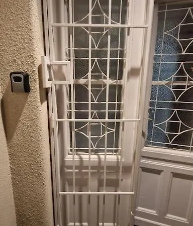 Διαμέρισμα Perfect Located Flat With Gametable *
