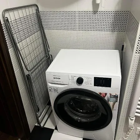 Perfect Located Flat With Gametable *