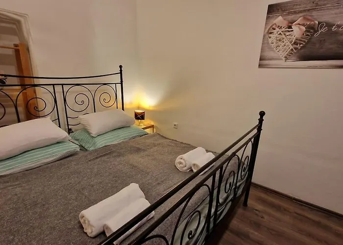 Lägenhet Perfect Located Flat With Gametable