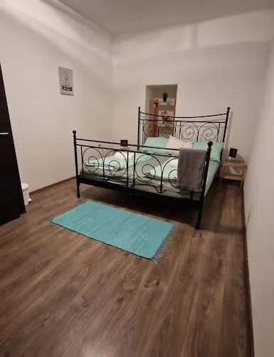 Perfect Located Flat With Gametable Lägenhet *